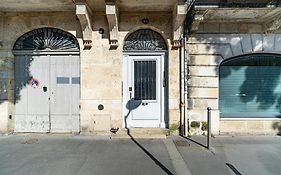 Appartement T3 de Prestige proche du Jardin Public de Bordeaux